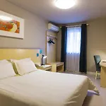 Jinjiang Inn Shanghai Xujiahui Tianyaoqiao Road